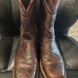 Men's Brown Textured Western Cowboy Boots - Classic Leather Style